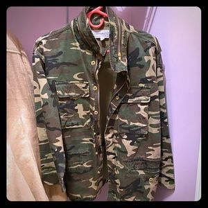 Urban Outfitters Camo Jacket Size S